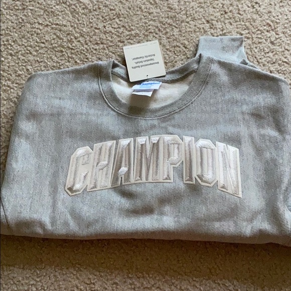WOMENS CHAMPION REVERSE WEAVE CREWNECK - Picture 3 of 3
